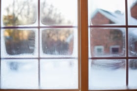 frost-on-window-637531_1280